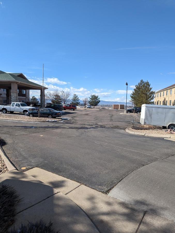 Days Inn & Suites By Wyndham Castle Rock Buitenkant foto