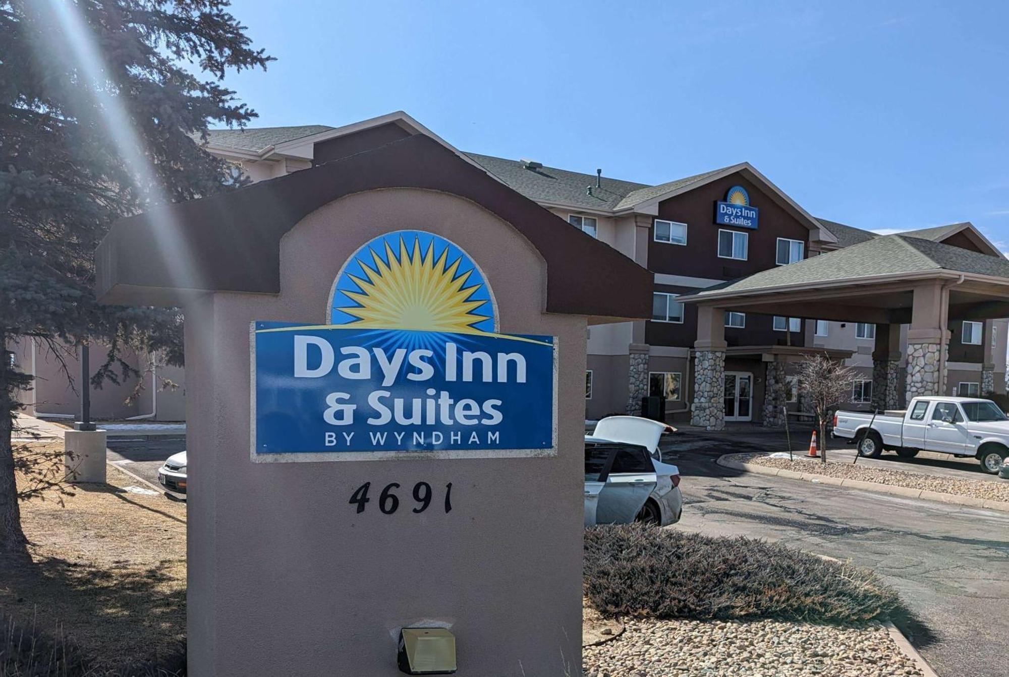Days Inn & Suites By Wyndham Castle Rock Buitenkant foto