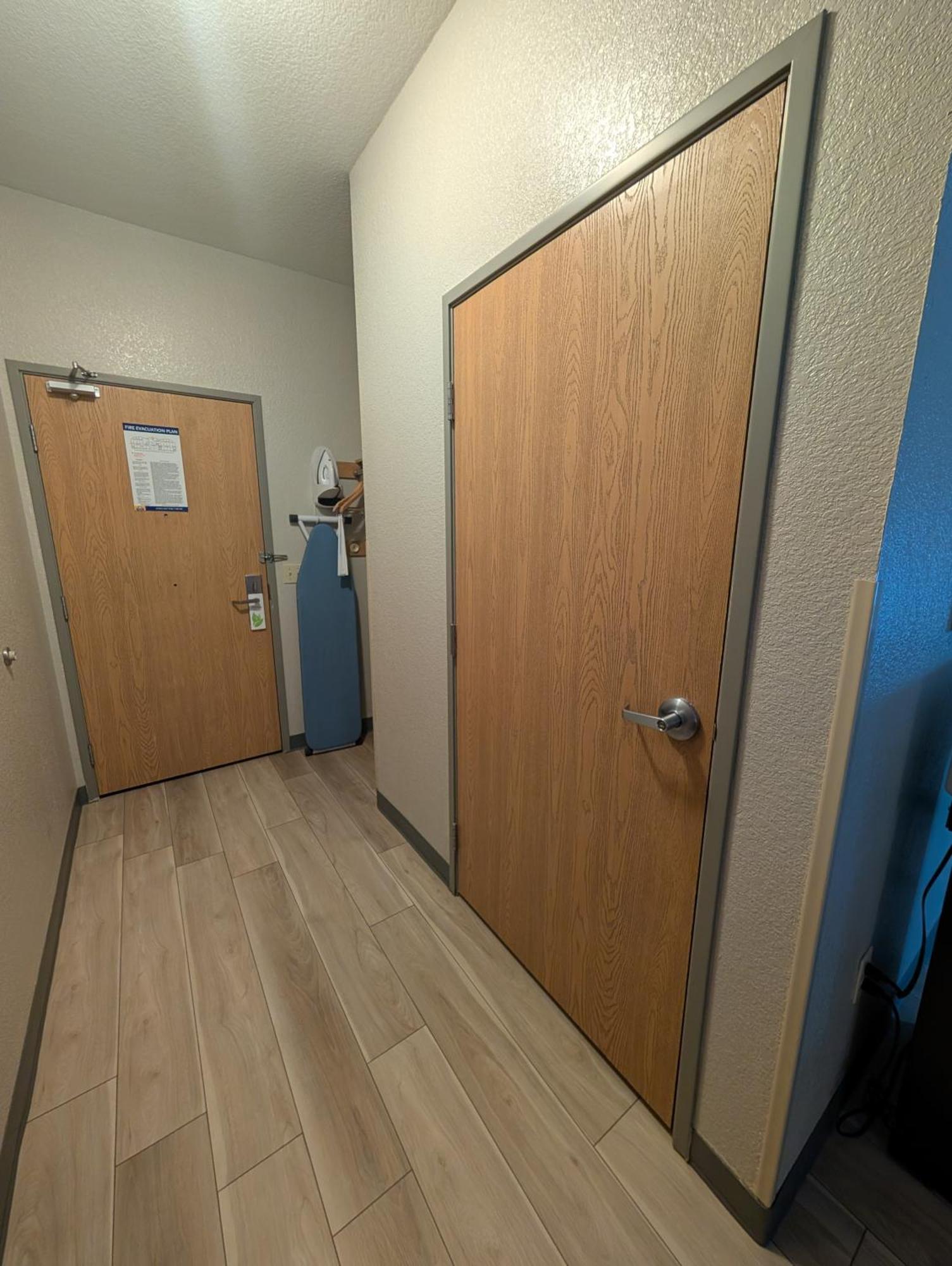 Days Inn & Suites By Wyndham Castle Rock Buitenkant foto