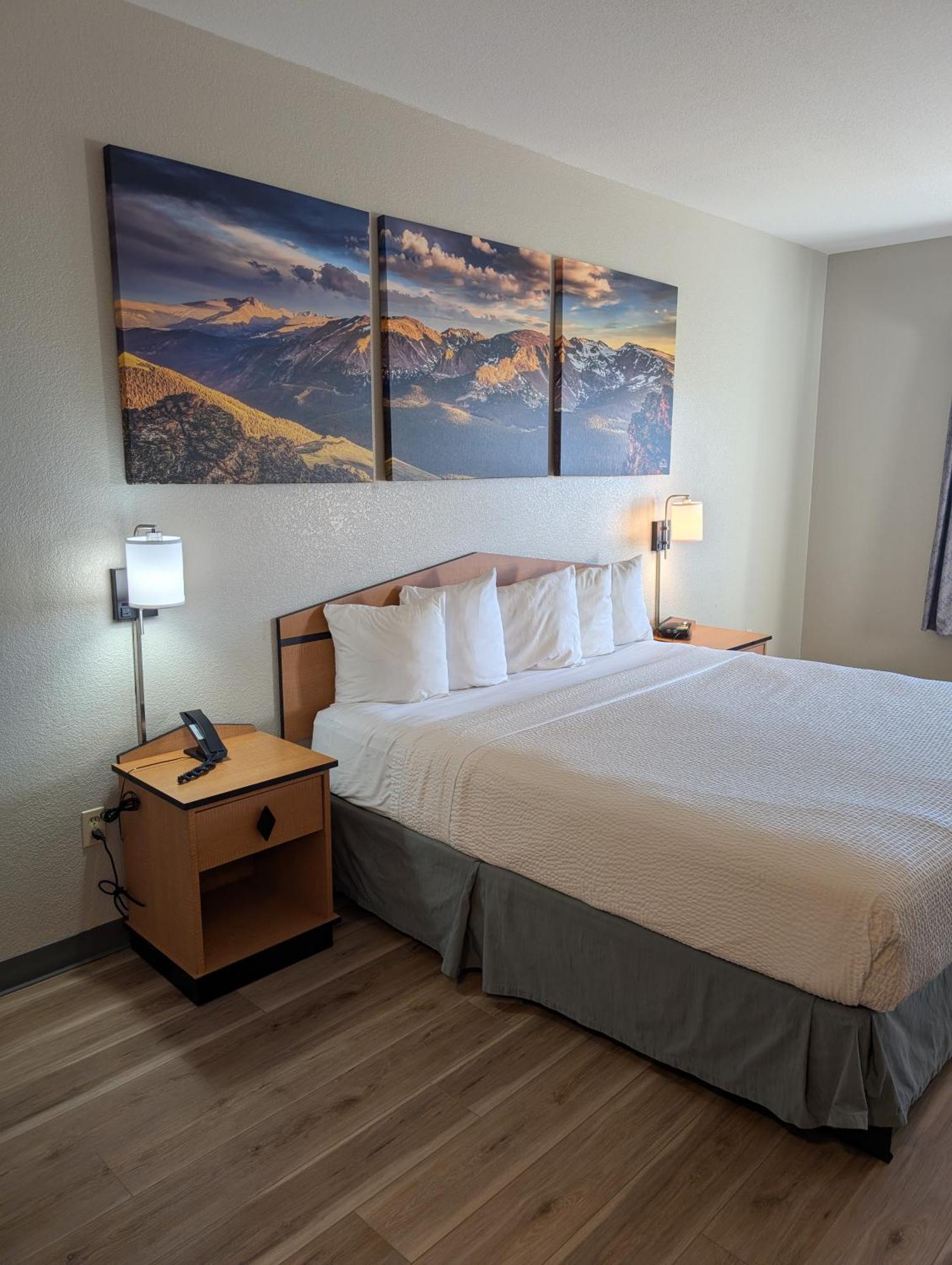 Days Inn & Suites By Wyndham Castle Rock Buitenkant foto
