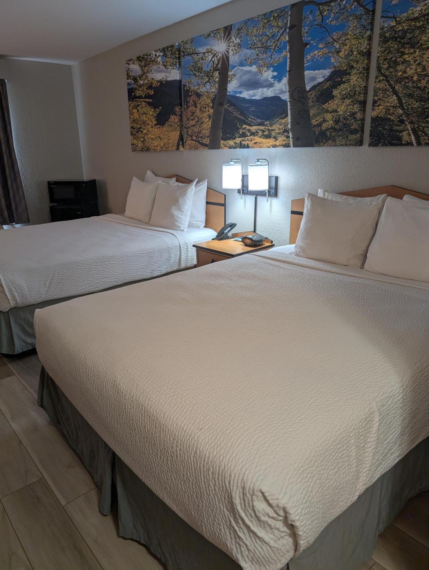 Days Inn & Suites By Wyndham Castle Rock Buitenkant foto