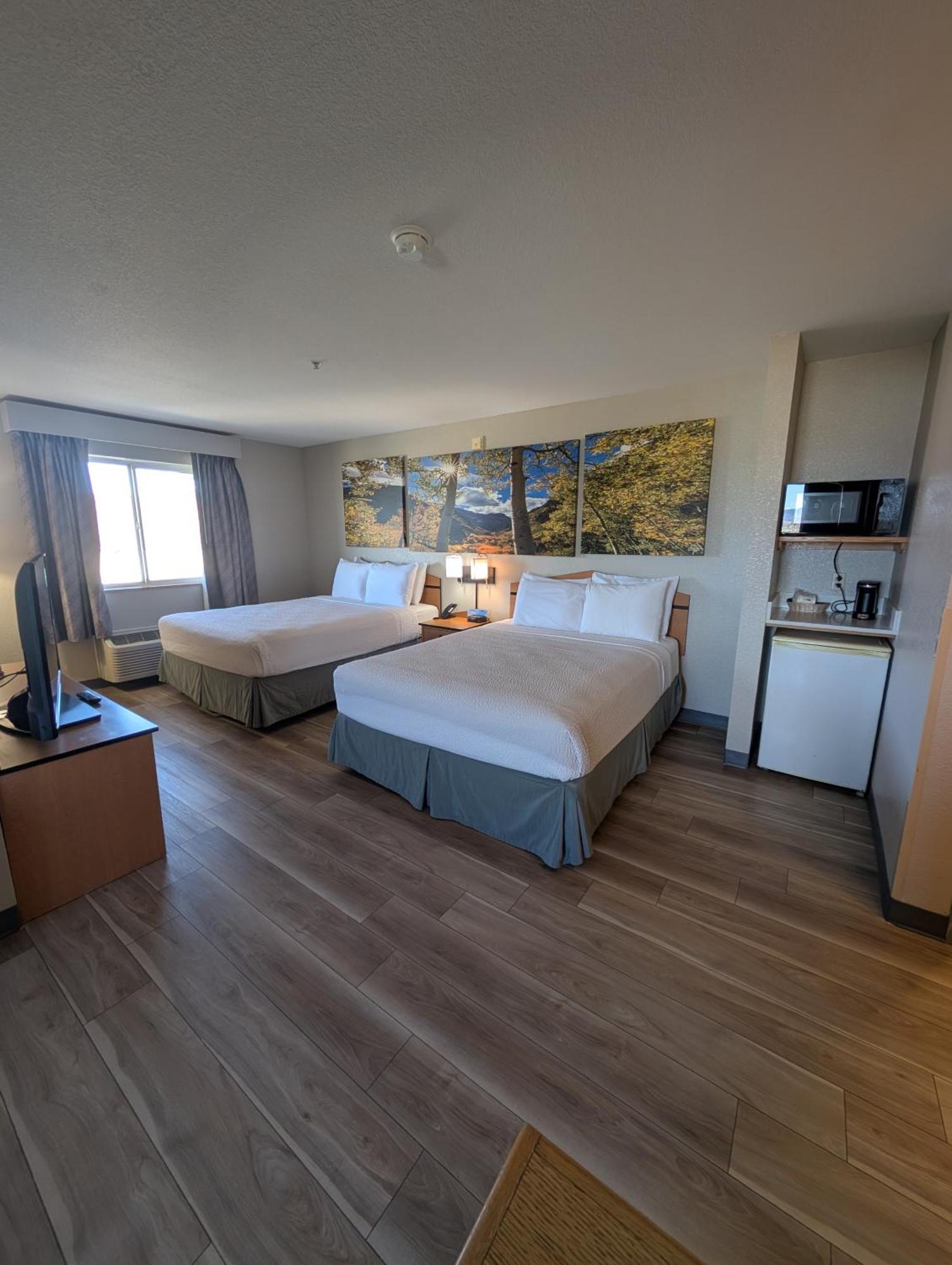Days Inn & Suites By Wyndham Castle Rock Buitenkant foto